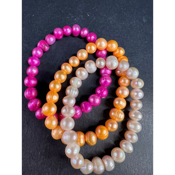 Set of three freshwater pearl stretch bracelets fuchsia pink to tangerine - Picture 9 of 10